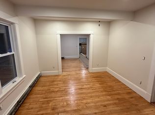16 Cross St #16B, Newport, NH 03773