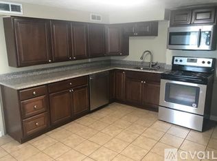 304 Fingal St, Pittsburgh, PA 15211