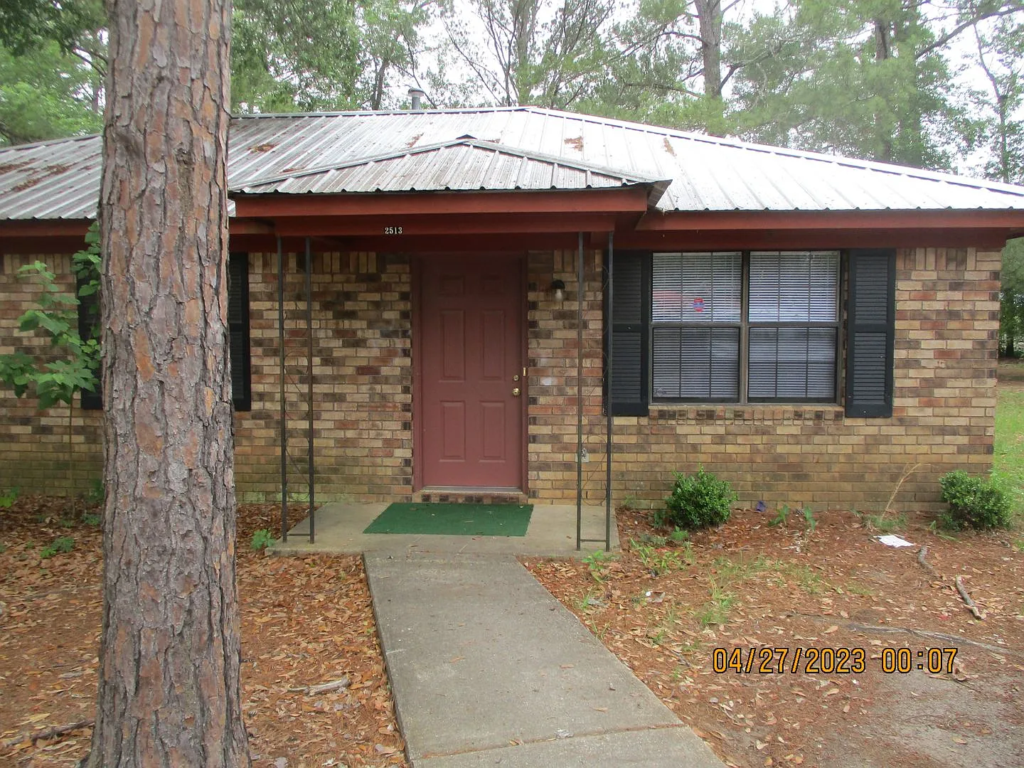 Beachview Dr., 2513 — Photo 1