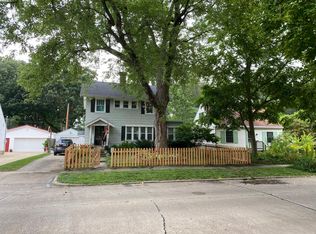 1012 W Washington St, Champaign, IL 61821