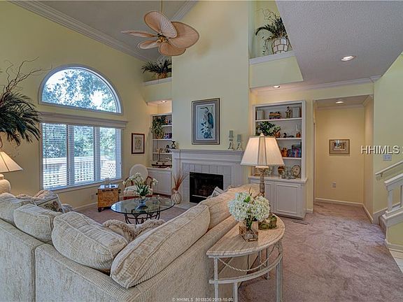 4th image of 72 Ocean Ln APT 7649
