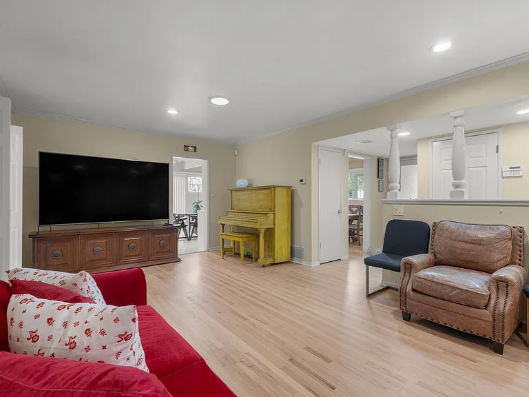 8937 Monogram Ave — Photo 47