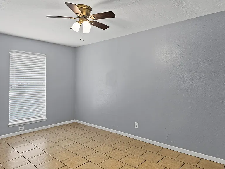123 Asheboro Dr — Photo 16