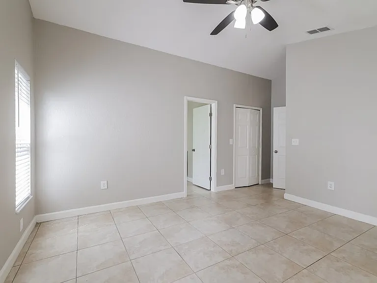 2120 Cuxham Ct — Photo 11