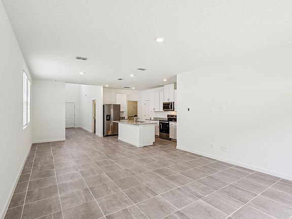 The Great Room at 7355 Queensgate Circle.