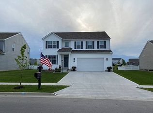 620 Weaver Ridge Dr, Marysville, OH 43040