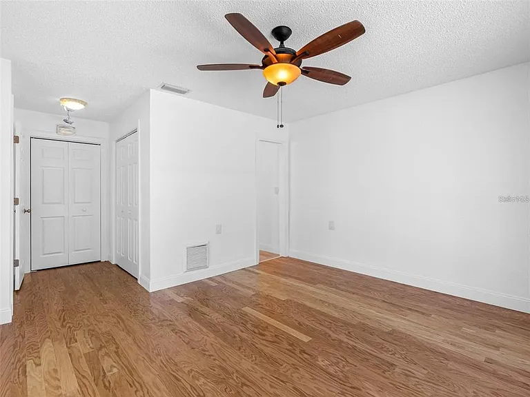 562 Johns Pass Ave — Photo 30