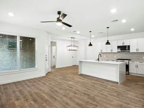 1793 N Peach Creek Dr, Dayton, TX