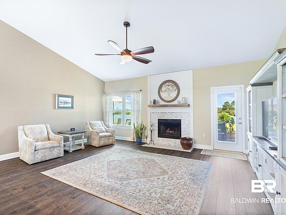 3rd image of 638 Royal Troon Cir