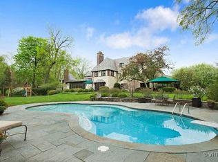 83 Indian Hill Rd, Winnetka, IL 60093