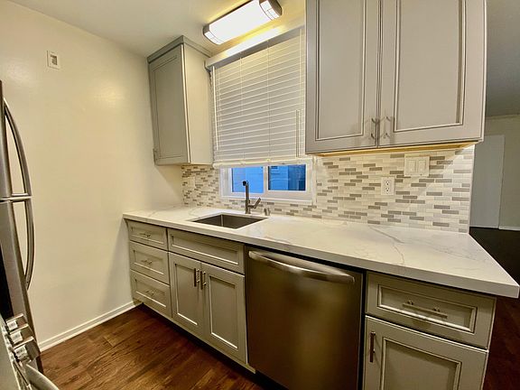 3rd image of 1110 Jackson St APT 3