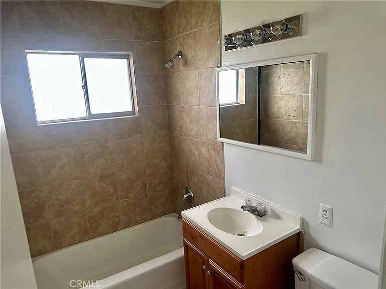 5147 Canoga St — Photo 13