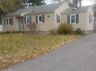 35 Juniper Dr, Springfield, MA 01119