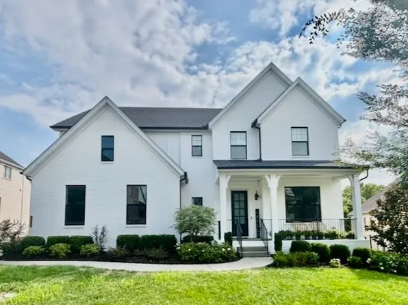 2049 Belsford Dr, Nolensville, TN 37135