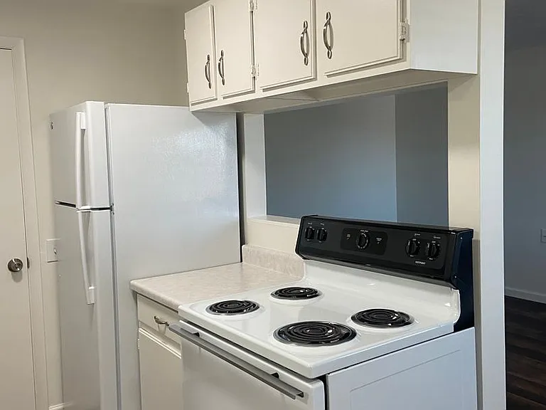 745 E Lazon Dr — Photo 22