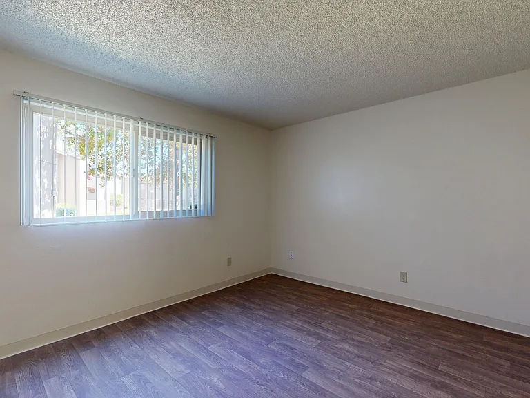 Pointe at Northridge — Photo 46