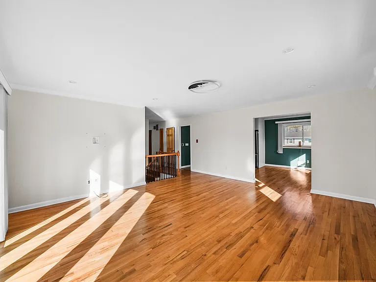 895 Patton St — Photo 26