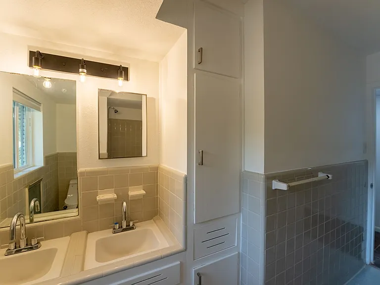 1307 Berkshire Dr — Photo 25