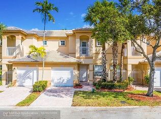 645 NW 170th Ter, Pembroke Pines, FL 33028