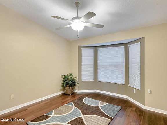 3rd image of 873 Oakwood Dr Unit 873