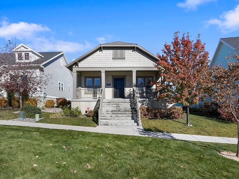 4918 W Beach Comber Way — Photo 1