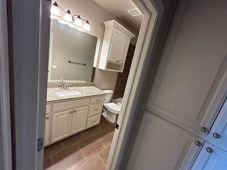 12011 Jadesdale Cir — Photo 38