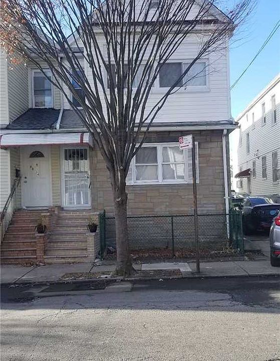 1st image of 8832 181st St