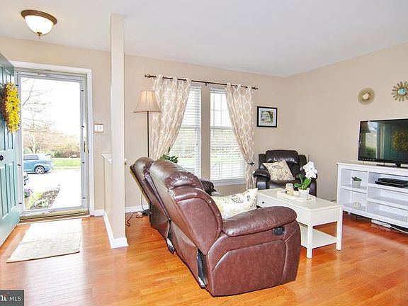 3rd image of 2275 Wetherburne Way