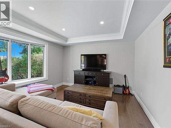 5th image of 1314 Fisher Ave