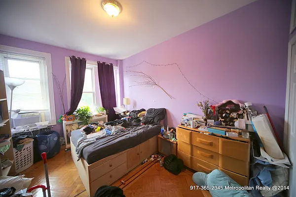 Rented by Metropolitan Realty | media 24