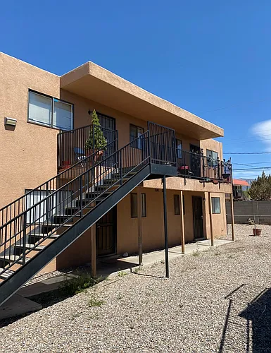 618 Chama St SE #1 Photo 1