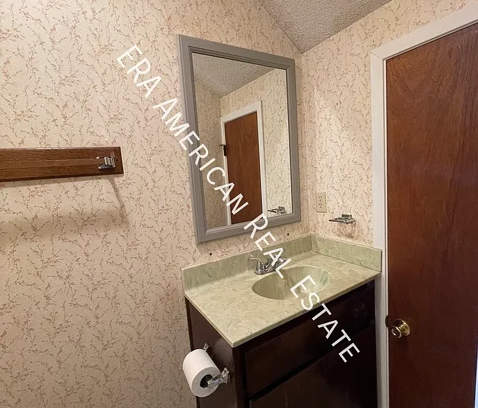 419 Hollywood Blvd NW #B — Photo 4