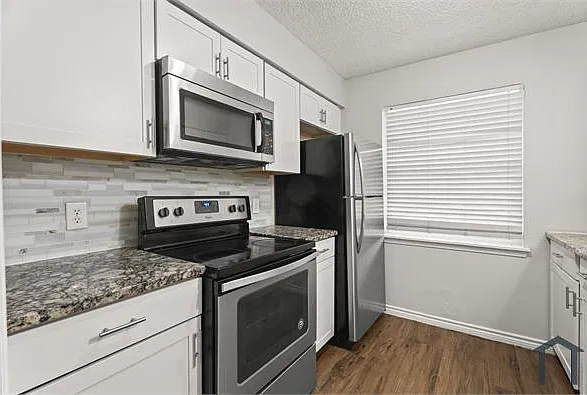 2 bed, 839 sqft, $600 — Photo 3
