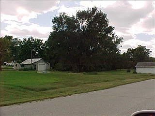 1st image of 319 8th St
