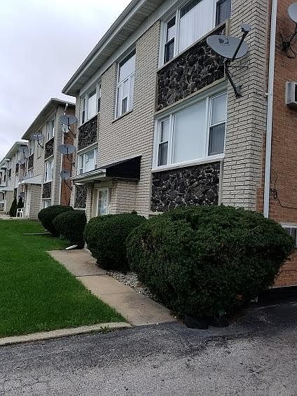 1st image of 9413 S 79th Ct APT 2N