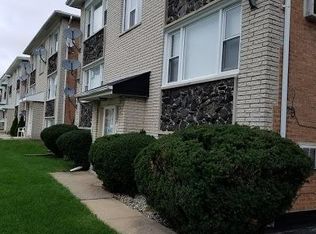 9413 S 79th Ct APT 2N, Hickory Hills, IL 60457