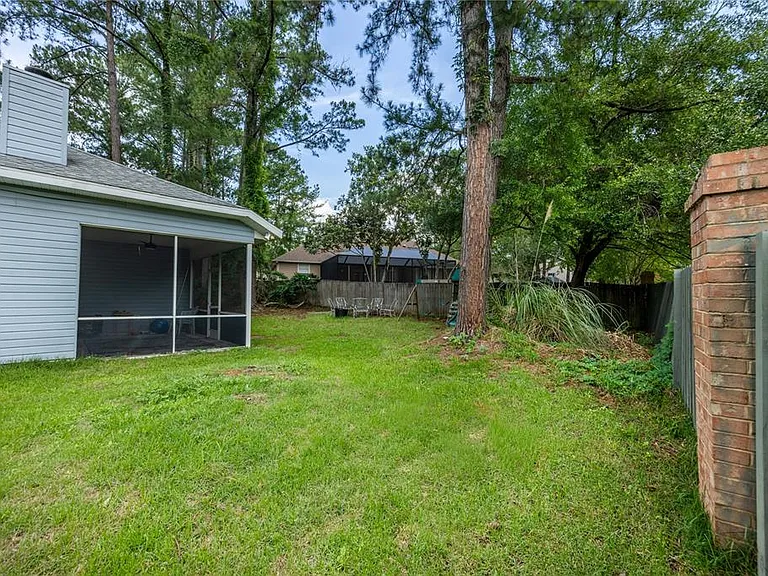 11516 NW 16th Pl — Photo 39