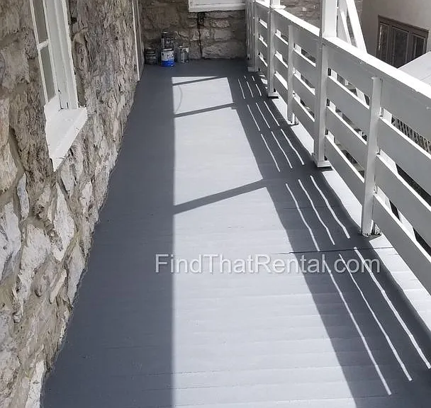 102 N Bedford St — Photo 14