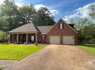413 Bridgestone Pl, Florence, MS 39073