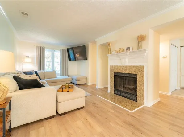 3677 Blackshear Ct, Duluth, GA 30096