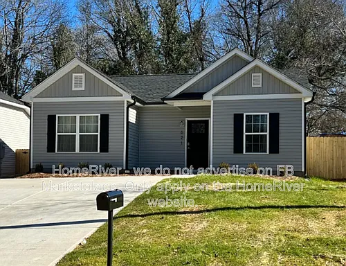 621 Northway Dr Photo 1