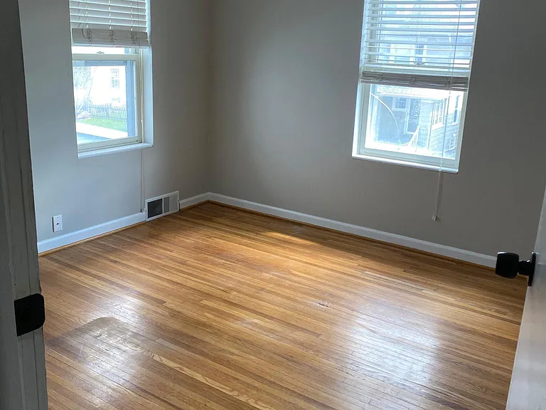 31 Taft Pl — Photo 9