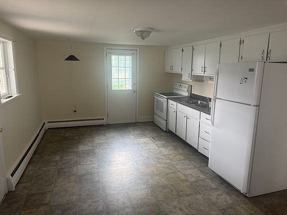 2nd image of 749 Vine St #10