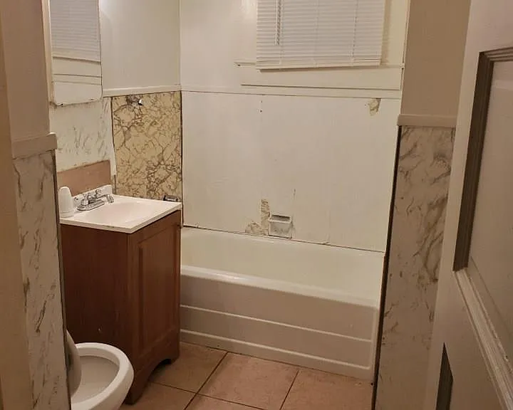 2933 Dayton St — Photo 16