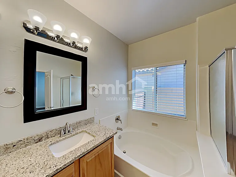 221 W Vuelta Friso — Photo 11