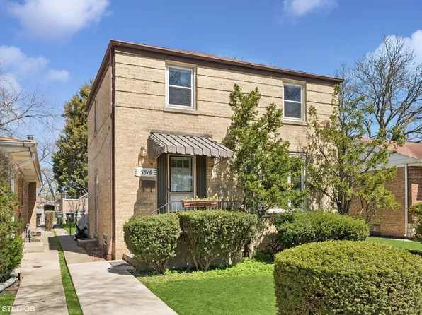 3816 Dobson St, Skokie, IL 60076
