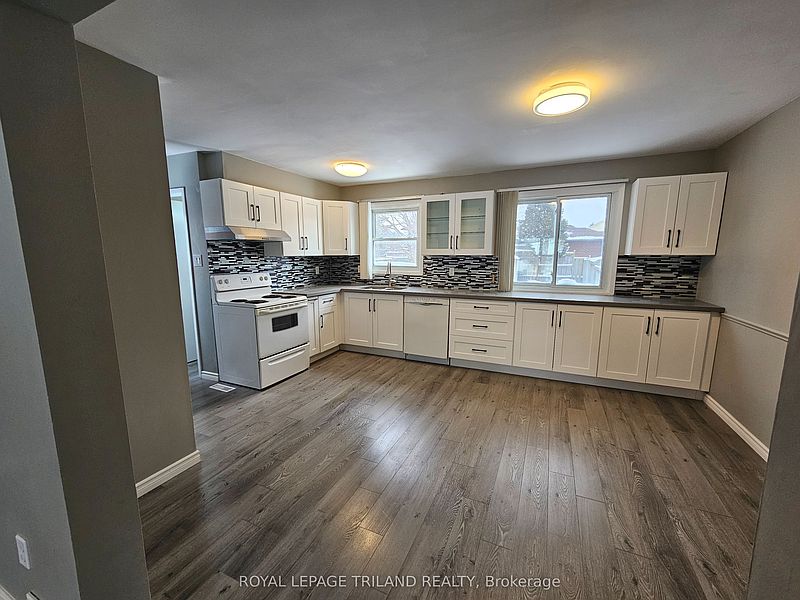London House for rent - 3 Bedrooms — photo 7