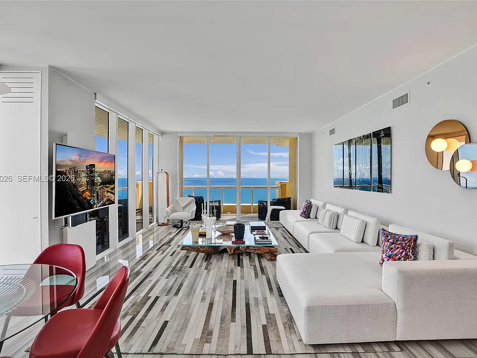 17875 Collins Ave #3101