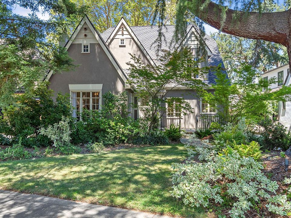 1st image of 1133 Vallejo Way
