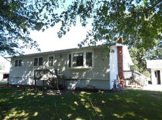 17100 Elston Rd, Fulton, IL 61252